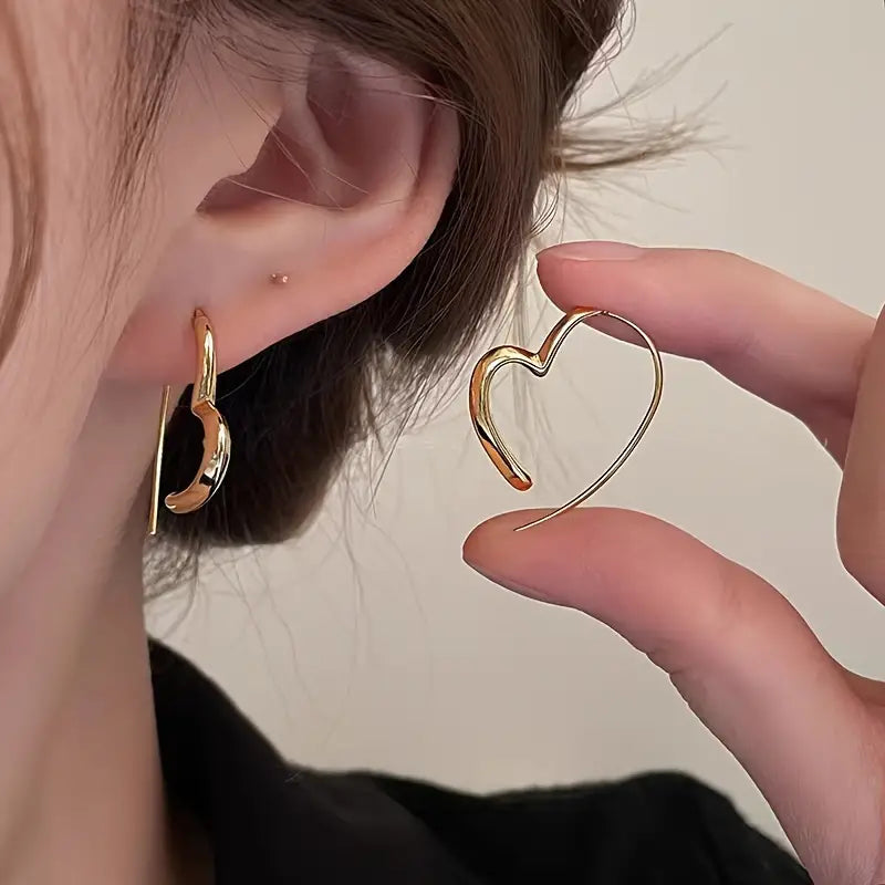 Irregular Heart Design Hoop Earrings-01