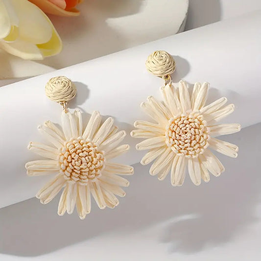 Hand-woven Raffia Sun Flower Dangle Earrings xin1quzhou1祛皱精华
